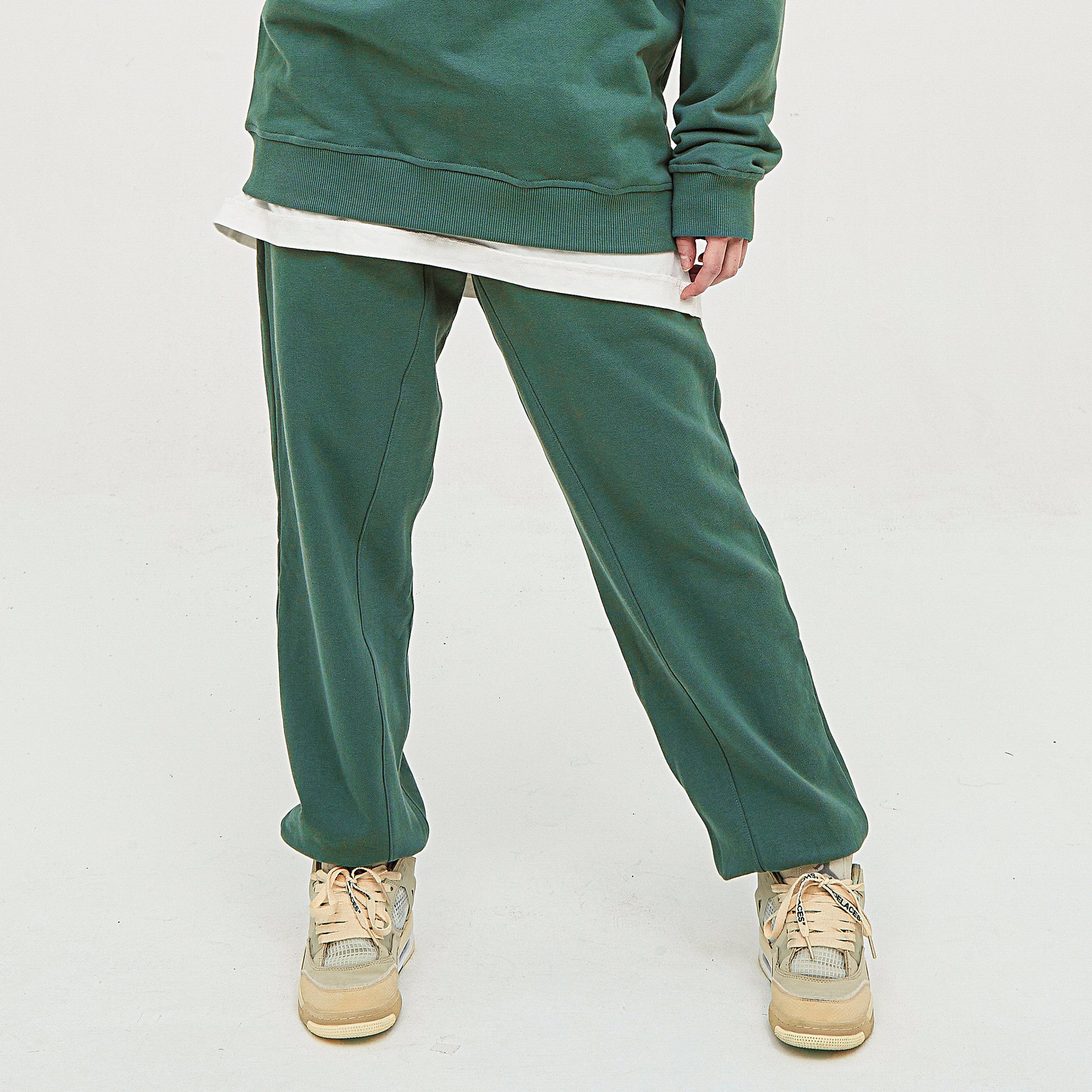 Baggy Green Jogger - DuskClub - Front Side