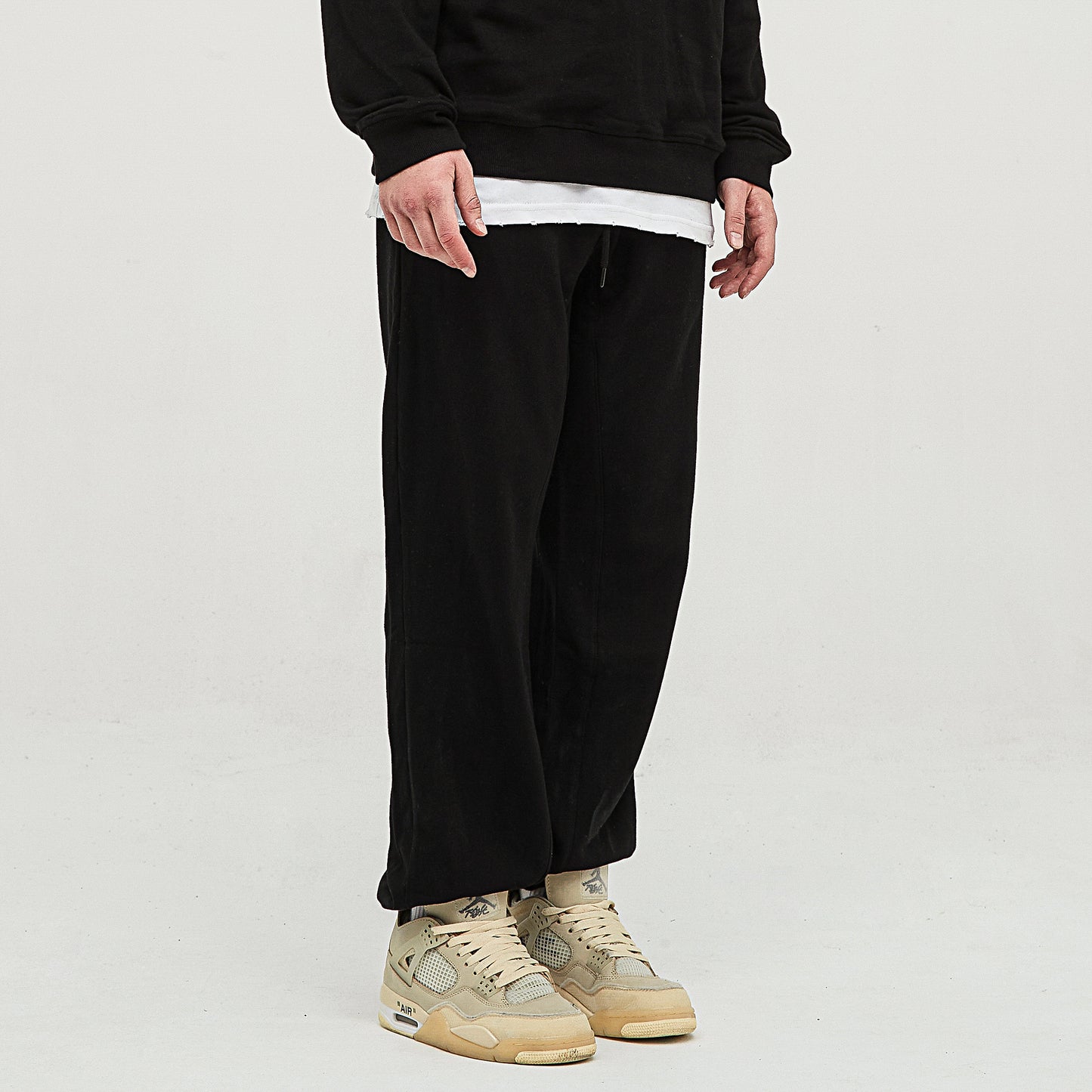 Baggy Black Jogger - DuskClub - Side View